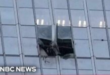 Aircraft crashes into a Beijing skyscraper