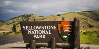 Yellowstone National Park entrance sign